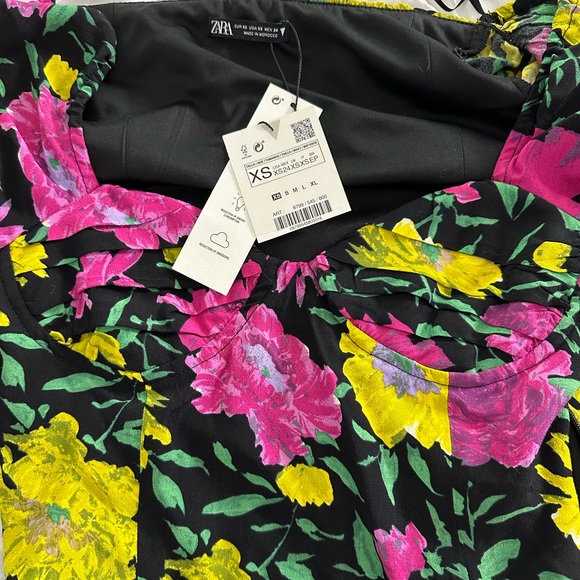 Floral Zara Top Xs NWT - Picture 3 of 5